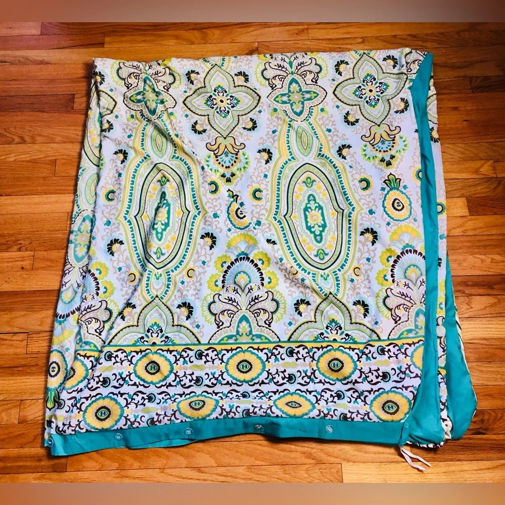 Intelligent Design Ellie Full/Queen Duvet Cover Reversible Turquoise Floral Meda